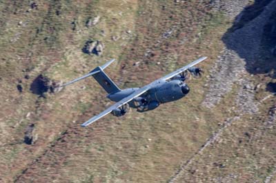 Aviation Photography low level flying