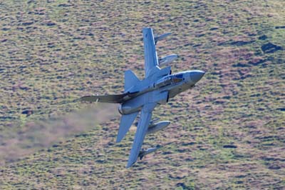 Aviation Photography low level flying
