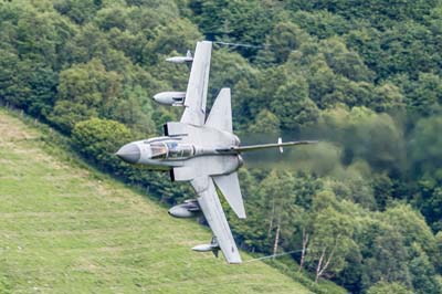 Aviation Photography low level flying