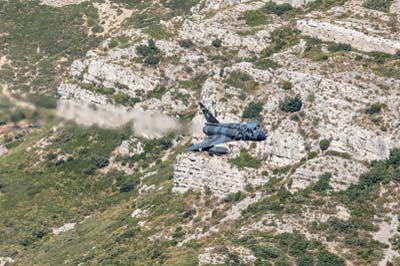 Aviation Photography low level flying