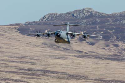 Aviation Photography low level flying