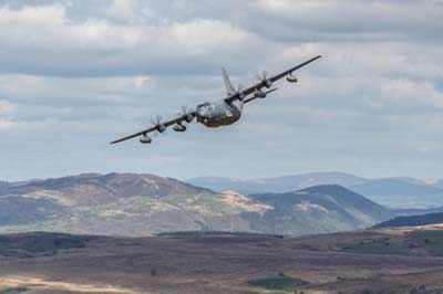 Aviation Photography low level flying