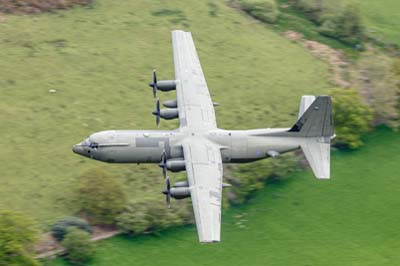 Aviation Photography low level flying