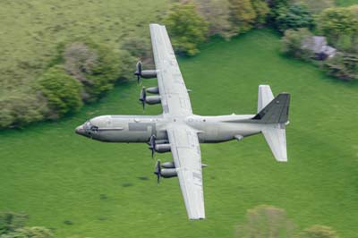 Aviation Photography low level flying