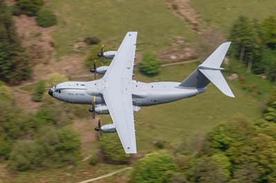 Aviation Photography low level flying