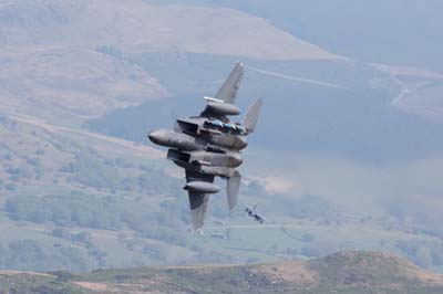 Aviation Photography low level flying