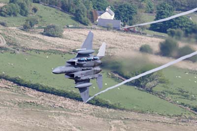 Aviation Photography low level flying