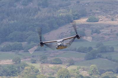 Aviation Photography low level flying