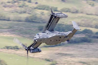 Aviation Photography low level flying