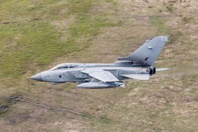 Aviation Photography low level flying