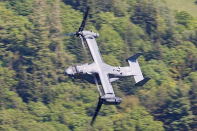 Aviation Photography low level flying