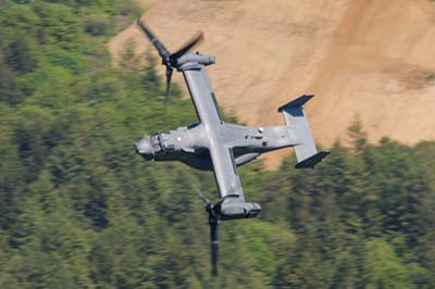 Aviation Photography low level flying