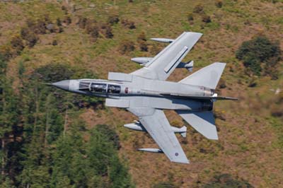 Aviation Photography low level flying