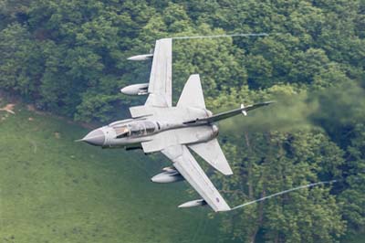 Aviation Photography low level flying