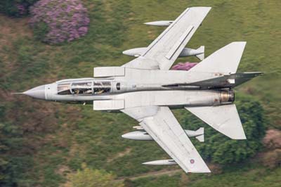 Aviation Photography low level flying