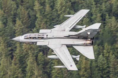 Aviation Photography low level flying