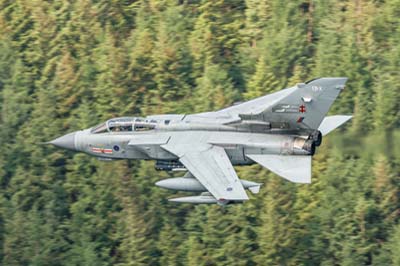 Aviation Photography low level flying