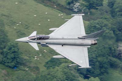 Aviation Photography low level flying