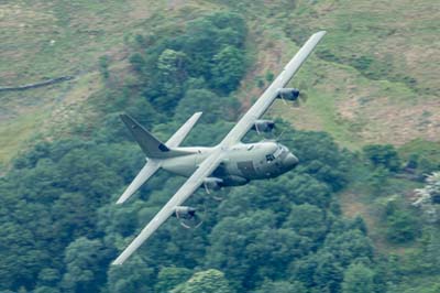 Aviation Photography low level flying