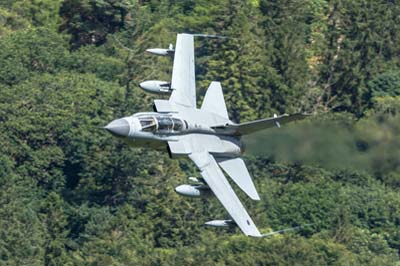 Aviation Photography low level flying