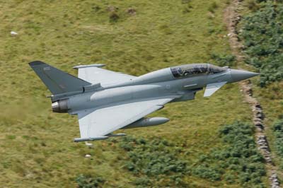 Aviation Photography low level flying