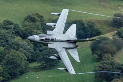 Aviation Photography low level flying