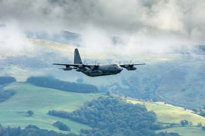 Aviation Photography low level flying