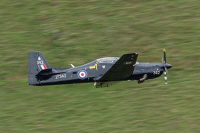 Aviation Photography low level flying