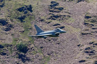 Aviation Photography low level flying