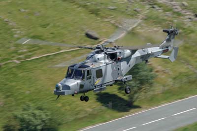 Aviation Photography low level flying