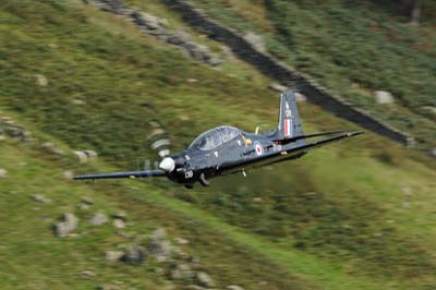 Aviation Photography low level flying