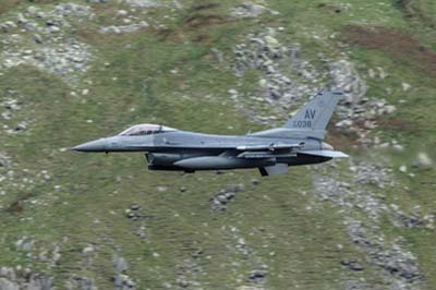 Aviation Photography low level flying