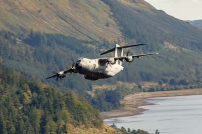 Aviation Photography low level flying