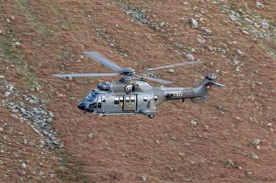 Aviation Photography low level flying