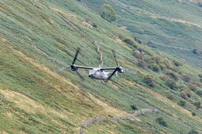 Aviation Photography low level flying