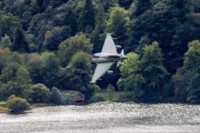 Aviation Photography low level flying