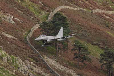 Aviation Photography low level flying