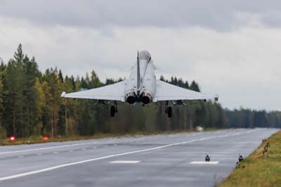 Aviation Photography low level flying