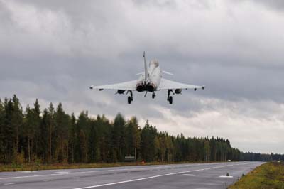 Aviation Photography low level flying