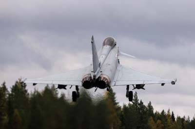 Aviation Photography low level flying