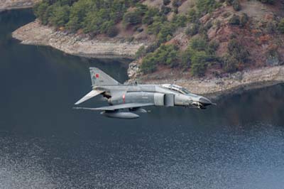 Aviation Photography low level flying