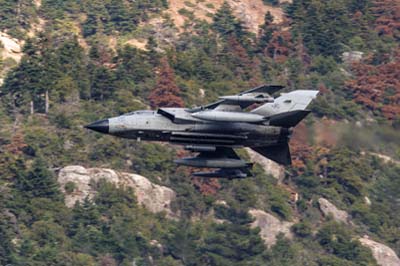 Aviation Photography low level flying