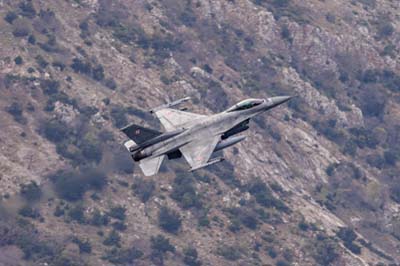 Aviation Photography low level flying