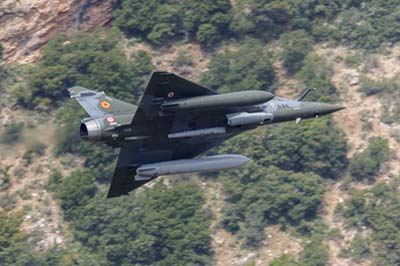 Aviation Photography low level flying