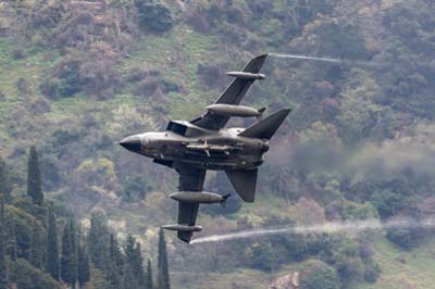 Aviation Photography low level flying
