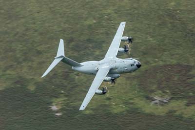 Aviation Photography low level flying