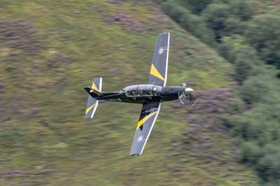 Aviation Photography low level flying